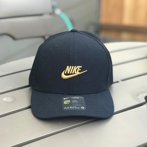 Nike Classic 99 Futura SnapBack